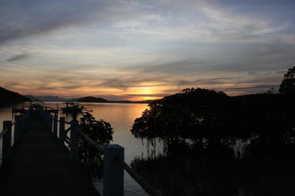 Coral Bay Beach And Dive Resort Busuanga Exterior foto